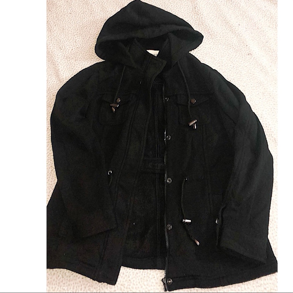 💕😍❤️MAKE AN OFFER! BUTTON BLACK JACKET😍💕 - Picture 1 of 3